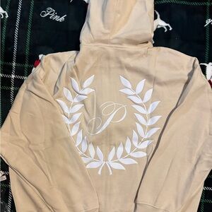 Victoria’s Secret Ivy Fleece 4 Piece Set Sweatshirt Sweatpants Campus Tee Shorts